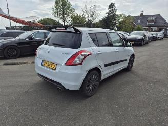 skadebil auto Suzuki Swift 1.2  16v 2010/10