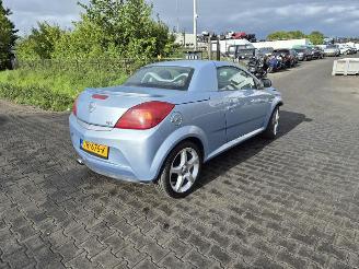 Uttjänta bilar auto Opel Tigra 1.3  CDTi 2006/4