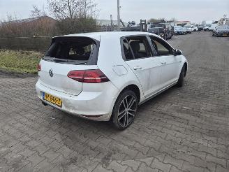 Salvage car Volkswagen Golf 1.4 GTE 2015/12