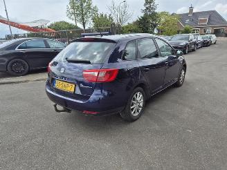 uszkodzony samochody osobowe Seat Ibiza st 1.2 TDi 2011/11
