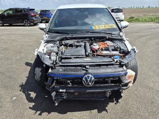 Volkswagen Golf GTE picture 5