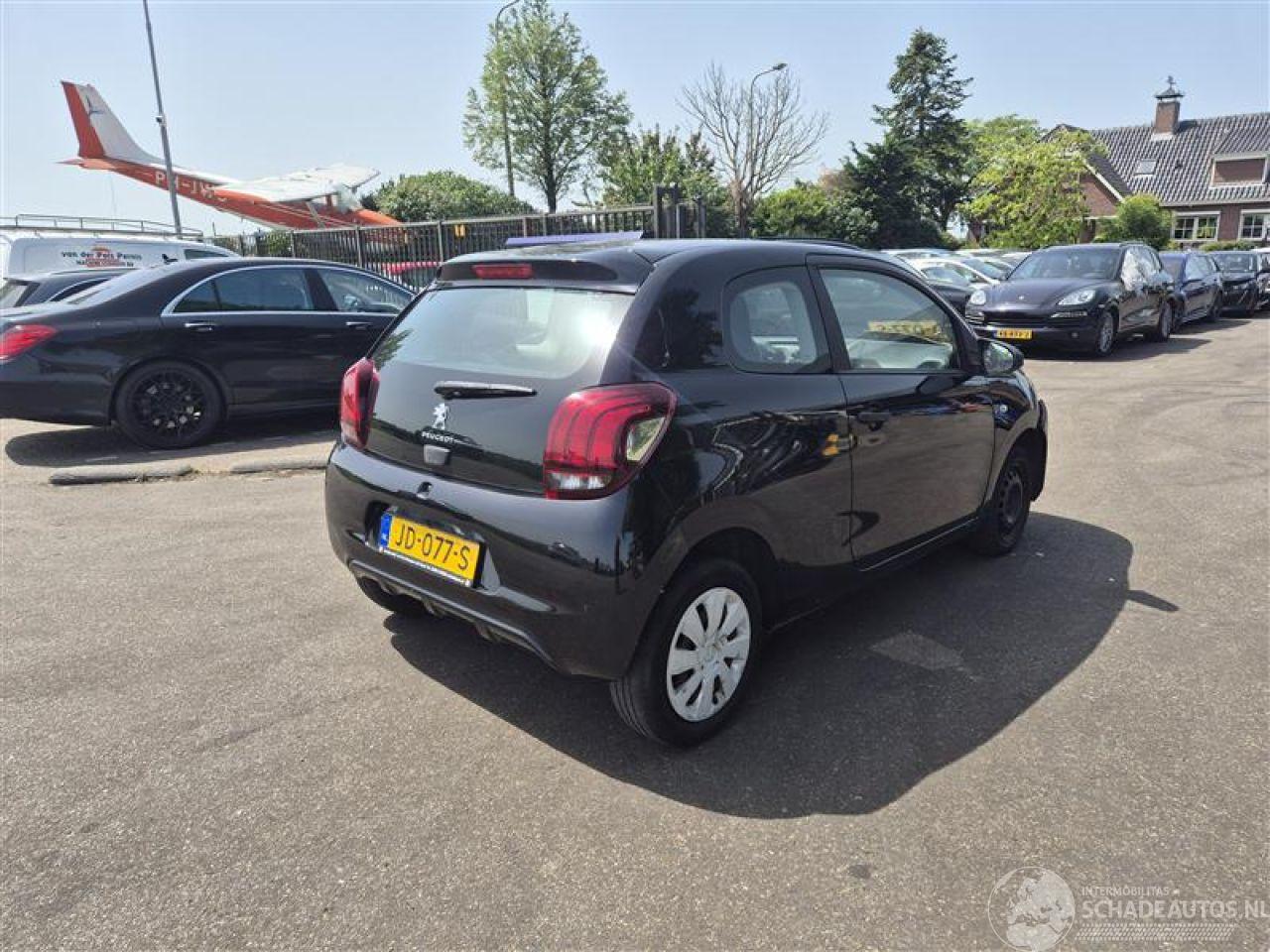Peugeot 108 1.0 12v