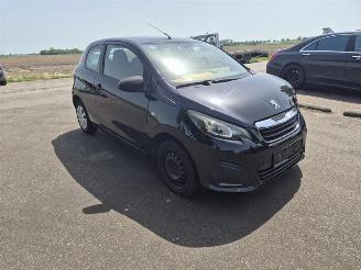 Peugeot 108 1.0 12v picture 4