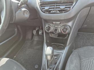 Peugeot 208 1.2 Vti picture 10