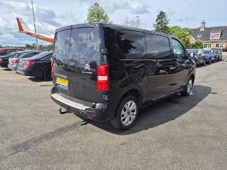 Vaurioauto  passenger cars Citroën Jumpy 2.0 BluHDi 2019/1