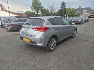 Coche accidentado Toyota Auris 1.8 Hybrid 2013/2