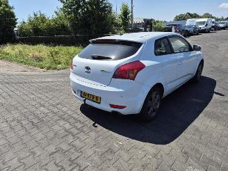 krockskadad bil auto Kia Pro cee d 1.4 2010/2