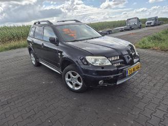 Mitsubishi Outlander 2.4 picture 4