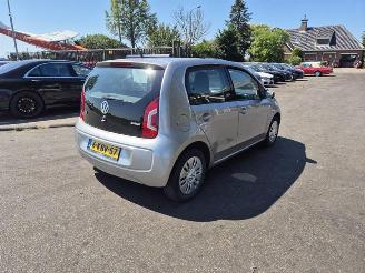 škoda osobní automobily Volkswagen Up! 1.0 12v 2013/4