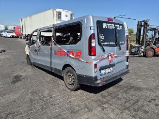 Renault Trafic 2.0 dCi picture 2