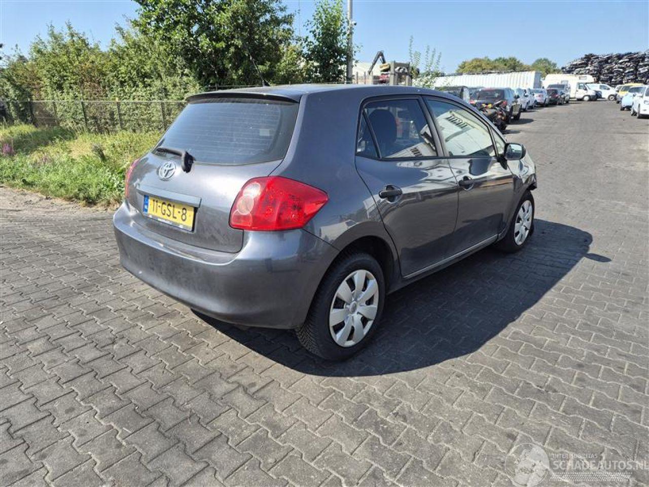 Toyota Auris 1.4 VVT