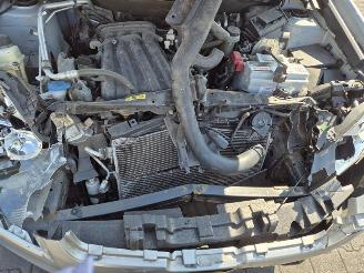 Nissan Qashqai 1.6 picture 5