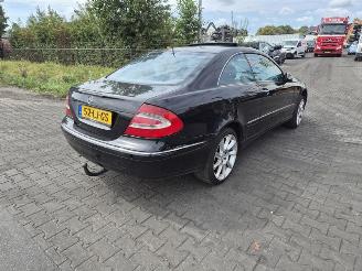 Dezmembrări autoturisme Mercedes CLK 200 k 2003/1