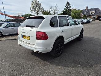 uszkodzony samochody osobowe Porsche Cayenne 4.5 V8 331KW 2004/7