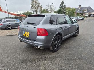 uszkodzony samochody osobowe Porsche Cayenne 4.5 V8 2003/10