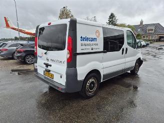 Nissan Primastar 2.0 dCi picture 1