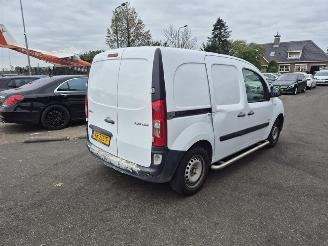 krockskadad bil bedrijf Mercedes Citan 108 CDi 2015/8