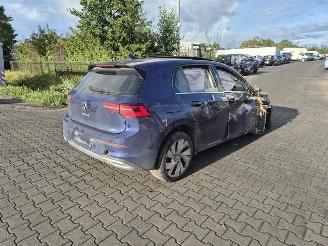 Vrakbiler auto Volkswagen Golf 1.5e TSi 2020/3