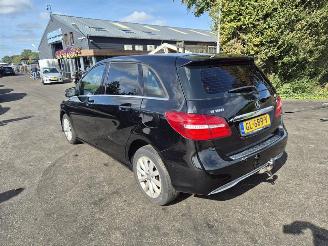 Mercedes B-klasse 180 picture 2