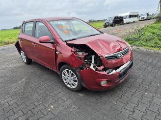 Hyundai I-20 1.4 picture 4