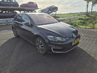 Volkswagen e-Golf  picture 4