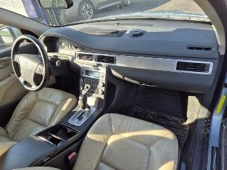 Volvo V-70 D5 picture 5