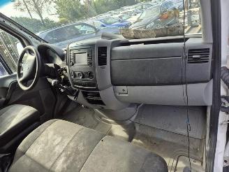 Volkswagen Crafter 2.0 TDi picture 15