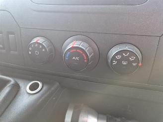 Renault Master 2.3 dCi picture 11