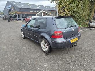 Volkswagen Golf 1.6 16v picture 2