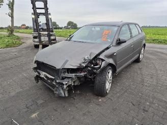 Audi A3 Sportback 2.0 FSi picture 3