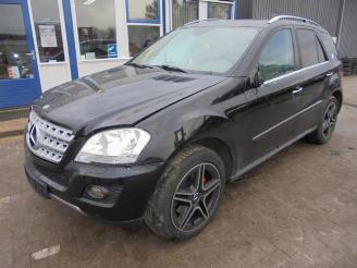 Salvage car Mercedes ML ML II (164/4JG), SUV, 2005 / 2011 3.0 ML-320 CDI 4-Matic V6 24V 2009/1