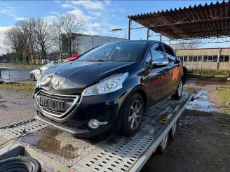 Salvage car Peugeot 208 208 I (CA/CC/CK/CL), Hatchback, 2012 / 2019 1.2 Vti 12V PureTech 82 2014/1