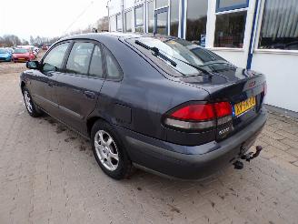 Mazda 626 1.8i-16v picture 2