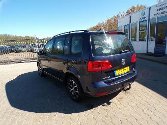 Volkswagen Touran 1.2 TSI Trendline Blue Motion picture 3