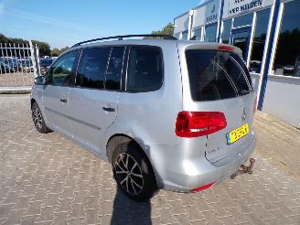 Volkswagen Touran 1.6 TDI Comfortline BlueMotion 7P. picture 3