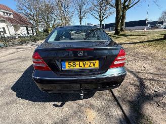 Mercedes C-klasse 105 kW (143 PK)  1796 cc. picture 4