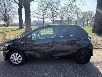 Peugeot 108 53 kW (72 PK)  998 cc. picture 6
