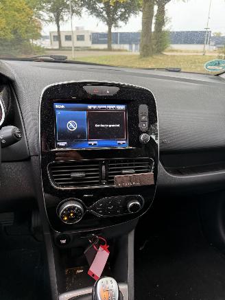 Renault Clio  picture 13