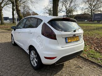 Ford Fiesta  picture 3
