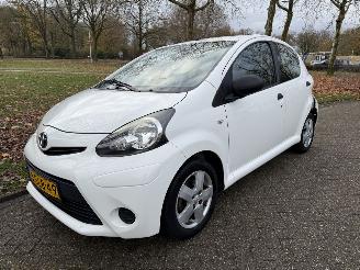 Schadeauto Toyota Aygo  2013/1