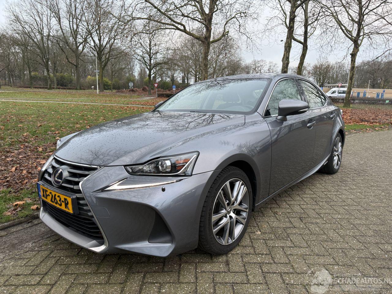 Lexus IS 300 h