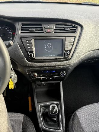 Hyundai I-20  picture 18