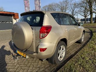 Toyota Rav-4  picture 5