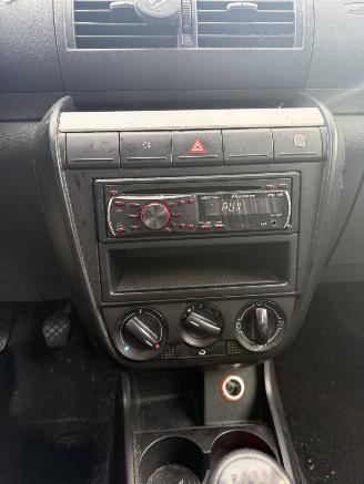 Volkswagen Fox  picture 18