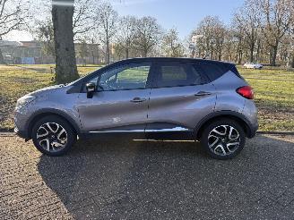 Renault Captur  picture 2