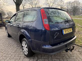 Ford Focus  picture 3