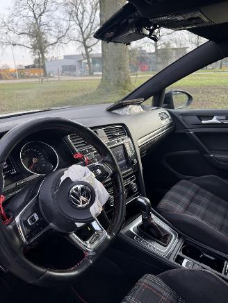 Volkswagen Golf  picture 20