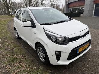 Kia Picanto  picture 7