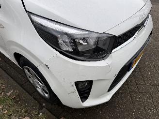 Kia Picanto  picture 11