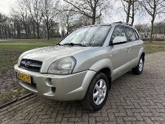 krockskadad bil auto Hyundai Tucson  2005/1